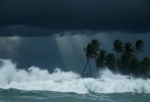 Traveler, Waspada Angin Kencang dan Gelombang Tinggi di Bali Pekan Ini